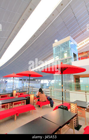 L'aeroporto di Haneda International Terminal Area dello Shopping Tokyo Giappone Foto Stock