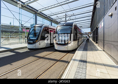 Trasporto per tram di Edimburgo a Edimburgo Gateway fermata del tram a Edimburgo in Scozia UK Foto Stock
