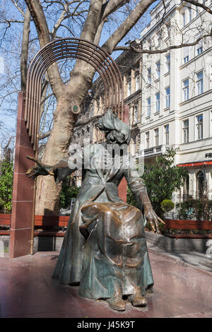 Statua di Franz Liszt da Marton László, Liszt Ferenc tér, Terézváros, Budapest, Ungheria Foto Stock