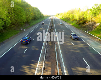 M9 autostrada dal cavalcavia Foto Stock