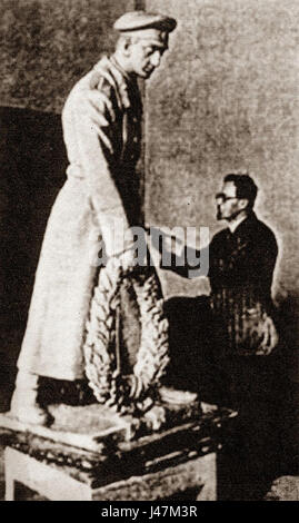 Questo monumento commemora i soldati di origine ebraica bulgara che hanno partecipato a vari sforzi militari. Serve da simbolo del loro contributo e del loro ricordo. Foto Stock