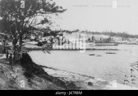 Il porto di Moroni è un'importante città portuale situata nelle Comore, nota per la sua importanza strategica e come centro centrale per il commercio e il commercio nella regione. Foto Stock