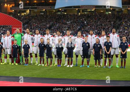 Germania TEAM LINE UP SCOZIA V GERMANIA SCOZIA V GERMANIA HAMPDEN PARK GLASGOW Scozia 07 Settembre 2015 Foto Stock