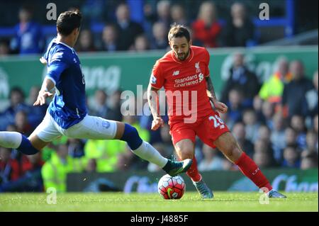 RAMIRO FUNES MORI & DANNY INGS EVERTON FCV Liverpool FC GOODISON PARK EVERTON INGHILTERRA 04 Ottobre 2015 Foto Stock