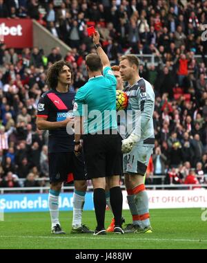 FABRICIO COLOCCINI BOBBY SUNDERLAND V NEWCASTLE SUNDERLAND V NEWCASTLE UNITED STADIO DELLA LUCE SUNDERLAND INGHILTERRA 25 ottobre 2 Foto Stock