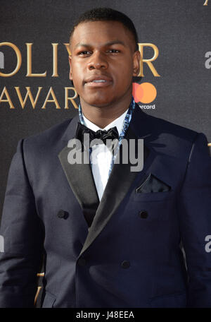 John Boyega frequentando il 2017 Olivier Awards, alla Royal Albert Hall di Londra. Dotato di: John Boyega dove: Londra, Regno Unito quando: 09 Apr 2017 Credit: WENN.com Foto Stock