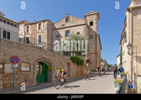 Corridori ciclisti in Banyalbufar, Maiorca, SPAGNA Foto Stock