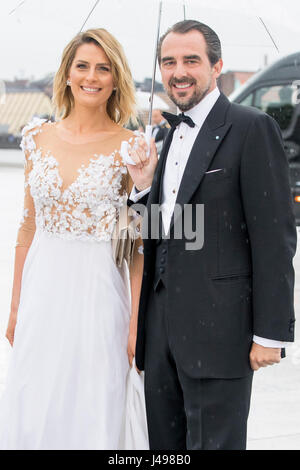Il principe Nikolaos e la principessa Tatiana di Grecia frequentare l'ottantesimo compleanno banchetto di re Harald e la regina Sonja di Norvegia alla Opera House di Oslo, Norvegia, 10 maggio 2017. Foto: Patrick van Katwijk Paesi Bassi / point de vue fuori - nessun filo SERVICE - foto: Patrick van Katwijk/Olandese Photo Press/dpa Foto Stock