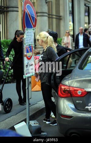 Wanda Nara shopping with her daughter, Isabella at GUCCI and LOUIS VUITTON  in Milan Featuring: Wanda Nara Where: Milan, Italy When: 10 May 2017  Credit: IPA/WENN.com **Only available for publication in UK