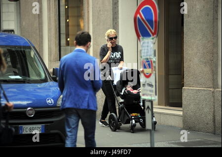 Wanda Nara shopping with her daughter, Isabella at GUCCI and LOUIS VUITTON  in Milan Featuring: Wanda Nara Where: Milan, Italy When: 10 May 2017  Credit: IPA/WENN.com **Only available for publication in UK