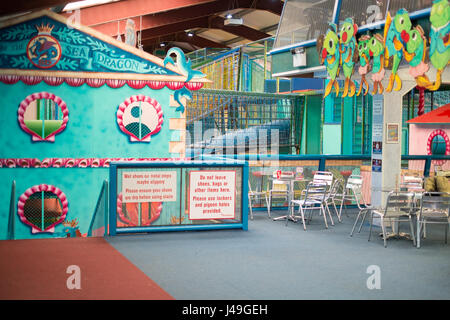 Piscina soft pay granaio di boschi Family Theme Park, Totnes, Devon , in Inghilterra, Regno Unito Foto Stock