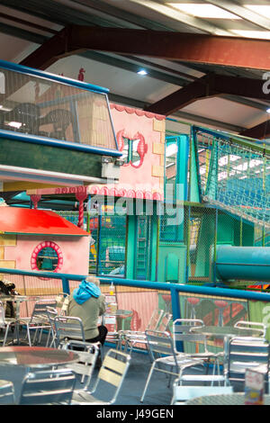 Piscina soft pay granaio di boschi Family Theme Park, Totnes, Devon , in Inghilterra, Regno Unito Foto Stock