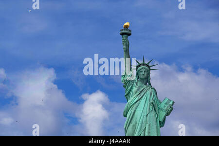 Corona Della Statua Della Libertà, New York Fotografia Stock - Immagine di  corsa, simbolo: 94011146