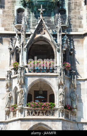 Monaco di Baviera, Germania - 7 Giugno 2016: il nuovo palazzo comunale di Marienplatz a Monaco di Baviera, Germania. Foto Stock