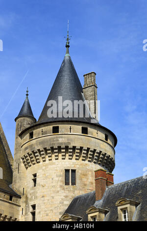 Torre rotonda presso il Château de Sully nella Valle della Loira, Francia Foto Stock