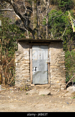 Dipendenza di pietra, regione di Annapurna, Nepal. Foto Stock