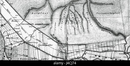 Reiderwolderpolder è un polder situato nel nord dei Paesi Bassi, noto per i suoi terreni bonificati utilizzati per l'agricoltura e l'insediamento. Il polder fa parte dei progetti olandesi di bonifica del territorio che hanno trasformato il paesaggio nel corso dei secoli. Foto Stock