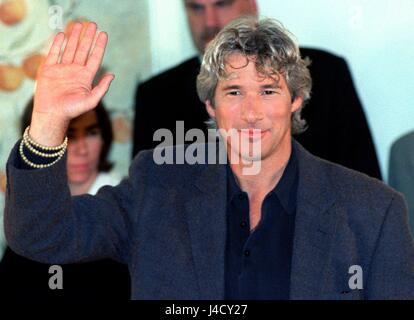 Richard Gere promuove il suo nuovo film nel corso di una conferenza stampa tenutasi ad Amburgo (Germania) il 23 maggio 1996. Il 46-enne attore aveva la sua svolta internazionale nel 1980 e convertito al buddismo nel 1986. | Utilizzo di tutto il mondo Foto Stock