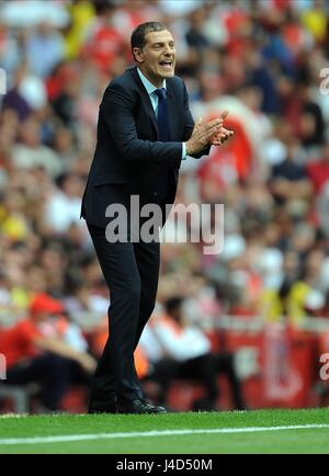 WEST HAM UNITED MANAGER SLAVEN ARSENAL V West Ham United Emirates Stadium Londra Inghilterra 09 Agosto 2015 Foto Stock