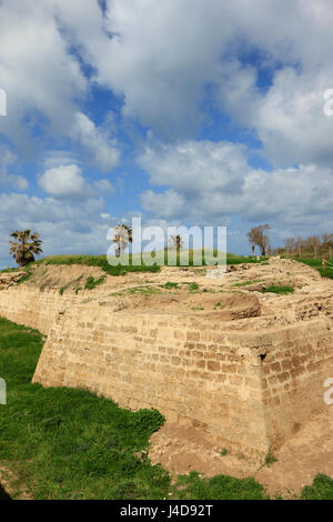 Israele, il fossato a secco della città dei Crociati Arsour all'Apollonia Parco Nazionale Foto Stock