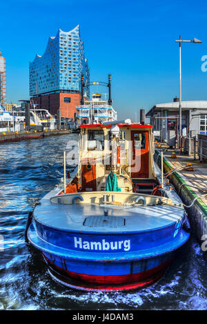 La Elbphilharmonie nel porto di Amburgo, Germania, Europa, Die Elbphilharmonie im Hafen von Hamburg, Deutschland, Europa Foto Stock