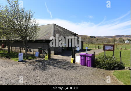 Esterno del Kirkton Of Glenisla village hall scozia maggio 2017 Foto Stock