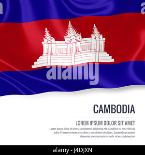 Silky bandiera della Cambogia sventolando isolato su un fondo bianco con il testo bianco spazio per il tuo annuncio messaggio. Il rendering 3D. Foto Stock
