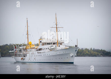 Oslo, Norvegia. Il 10 maggio, 2017. Ottantesimo compleanno pranzo di re Harald e la regina Sonja di Norvegia presso il Royal Yacht Norge a Oslo, Norvegia, 10 maggio 2017. Foto: Patrick van Katwijk - nessun filo SERVICE - Paesi Bassi OUT/point de vue fuori foto: Patrick van Katwijk/Olandese Photo Press/dpa/Alamy Live News Foto Stock