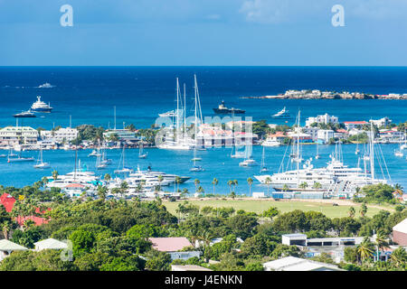 Vista su Marigot da Fort St. Louis, San Martino, territorio francese, West Indies, dei Caraibi e America centrale Foto Stock