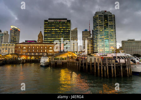 Lo skyline di Auckland, Isola del nord, Nuova Zelanda, Pacific Foto Stock
