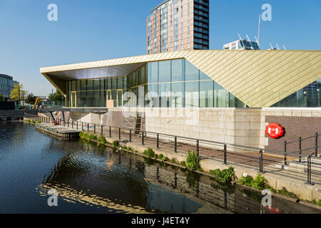 Il ristorante e bar Alchemist (Reid Architects) è in via di completamento, Salford Quays, Manchester, Regno Unito. Foto Stock