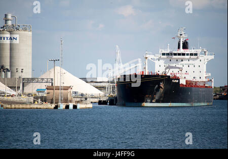 Nave da carico al fianco di Port Canaveral Florida USA. Maggio 2017 Foto Stock