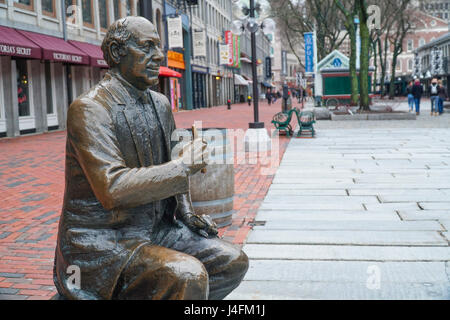 Statua in bronzo a nord di Boston zona pedonale - Boston , Massachusetts Foto Stock