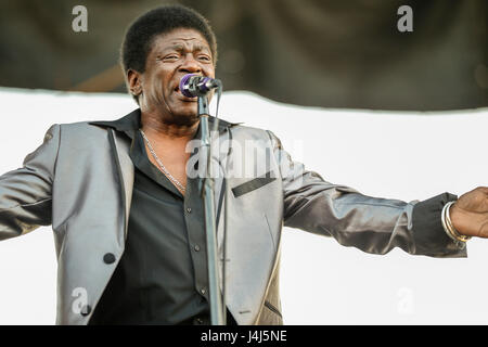 Charles Bradley esegue al 2017 Beale Street Music Festival a Tom Lee Park a Memphis, Tennessee il 5 maggio 2017. Foto Stock