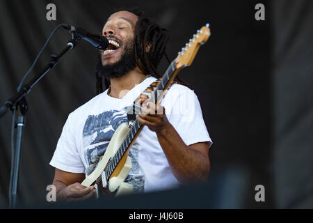 Ziggy Marley esegue a 2017 Beale Street Music Festival a Tom Lee Park a Memphis, Tennessee il 7 maggio 2017. Foto Stock