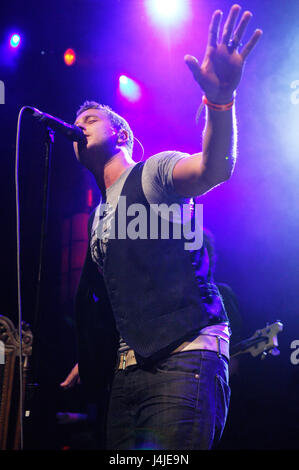 Ryan Tedder dei OneRepublic esecuzione presso la House of Blues sul Sunset in West Hollywood, CA. Foto Stock