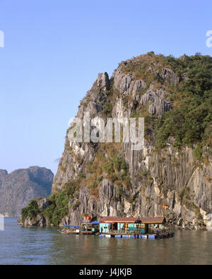 Il Vietnam, Halong Bay, bile isola, houseboat, escursione barche Asia, Sud-est asiatico, Công Hòa X AE Hôi Chu Nghia Viet Nam, South-Chinese mare, golf di Tongking, Vinh ha Long, baia isola scenario, isole, rocce, bile vertici, luogo di interesse, l'UNESCO-mondo natura erede, turismo Foto Stock