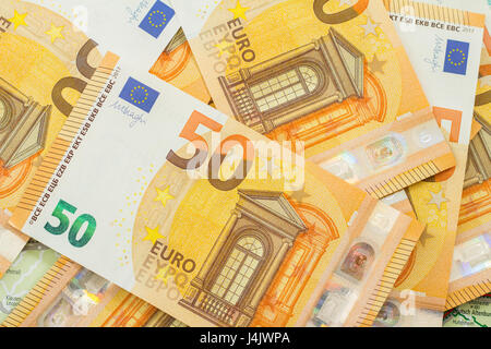 Molti 50 banconote in euro sullo sfondo Foto Stock