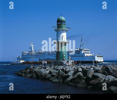 Germania, Meclemburgo-Pomerania occidentale, Warnemünde, west mole, faro, Escursione Motonave, turistiche del Mar Baltico, estate, Rostock, Baltico bagno, località balneare, torre, altezza 32 m, nel 1897-1898, luogo di interesse, nave, navigazione Foto Stock