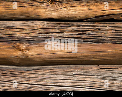 Legno scuro registri alterò la parete della cabina sfondo Foto Stock