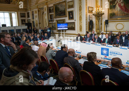 Il Segretario della Difesa Jim Mattis assiste il London Somalia conferenza presso la Lancaster House di Londra il 11 maggio 2017. (DOD foto di U.S. Air Force Staff Sgt. Jette Carr) Foto Stock