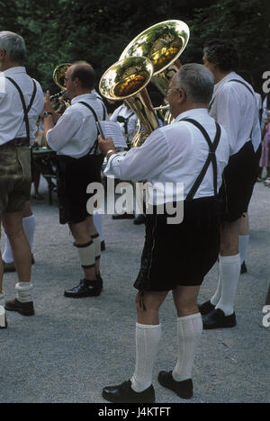 In Germania, in Baviera, banda, musica per strumenti in ottone, dettaglio nessun modello di rilascio, Europa, Alta Baviera, Monaco di Baviera, giardino inglese, vento musicista, musicista, costume nazionale, musica, tradizione, in Baviera, costume nazionale band, stagno musica per strumenti in ottone, esterno Foto Stock