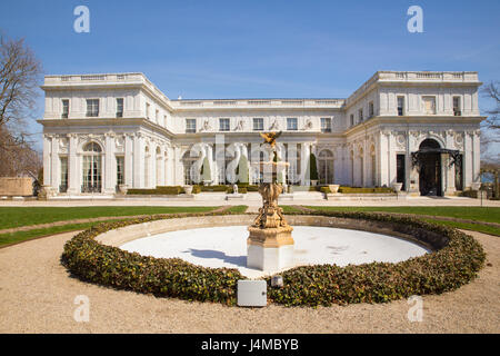 Vista esterna del centro storico di Rosecliff Mansion in Rhode Island, STATI UNITI D'AMERICA Foto Stock
