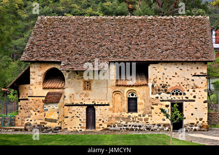 La chiesa di Agios Nikolaos tis stegis (St Nicholas del tetto) in solea Valley, vicino al villaggio di kakopetria, distretto di lefkosia (Nicosia), Cipro Foto Stock