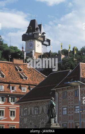 L'Austria, la Stiria, Graz, vista città, la torre dell Orologio, 28 m d'Europa, la città Landeshautpstadt, capitale culturale europea nel 2003, case, case, struttura edilizia, architettura, costruisce nel 1561, punti di riferimento, reliquia, fortezza, il castello, la torre, luogo di interesse, turismo, turismo Foto Stock