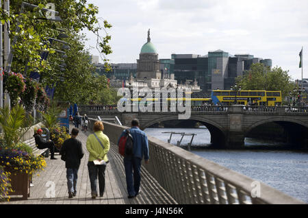 In Irlanda, il Leinster, Dublino, Liffey, Custom House, Foto Stock