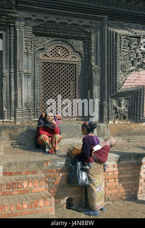 Il Nepal, Bhaktapur, Durbar Square, donne, Foto Stock