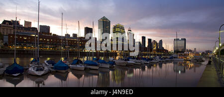 Argentina, Buenos Aires, parte della città di Puerto Madero, vista città, alta sorge, porto, Foto Stock