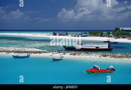 Barche da pesca Dhonis, isole Maldive, Foto Stock