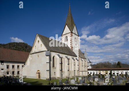 Austria, Carinzia, alle prese, la vecchia chiesa parrocchiale, il cimitero Foto Stock